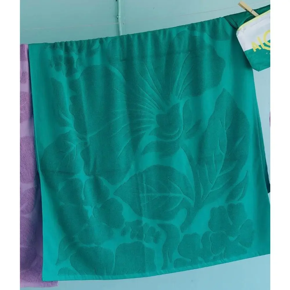 Aloha Collection• Beach Towel Heipua in GROVE
